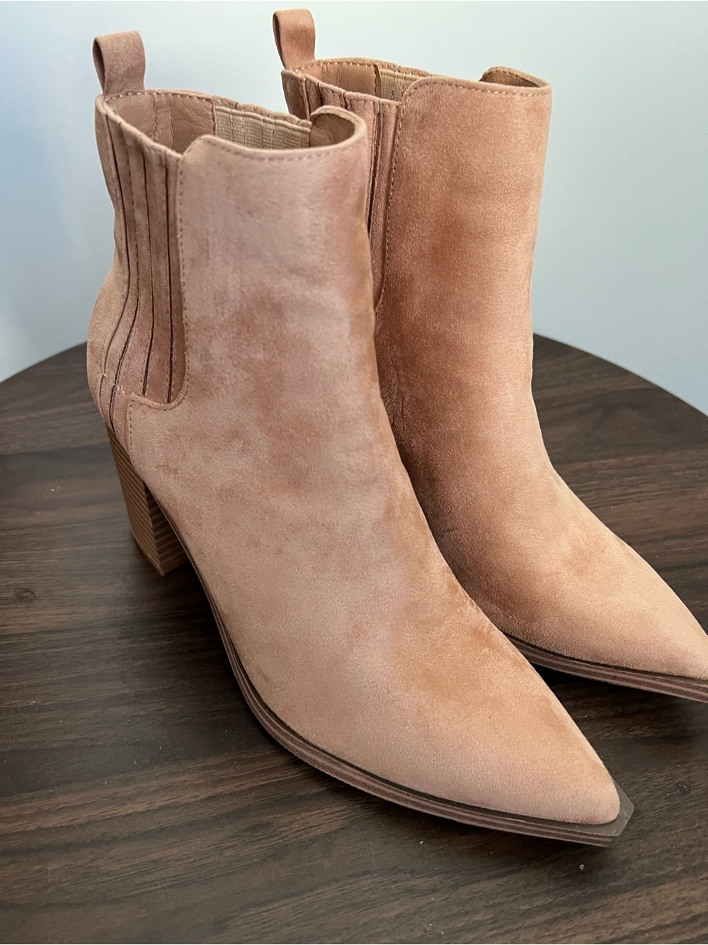 Pointed Toe Suede Ankle Boots in camel beige